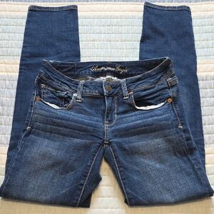 American Eagle Outfitters Women’s Medium-Dark Blue Skinny Jeans